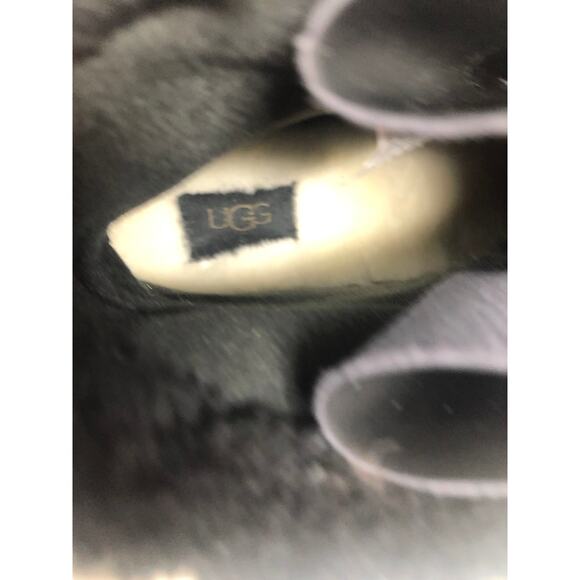 New UGGS Women Black Waterproof Leather Lace Up Boots Size 8 - Picture 11 of 12